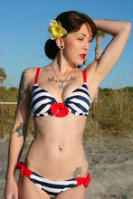 Load image into Gallery viewer, Push up bikini top
