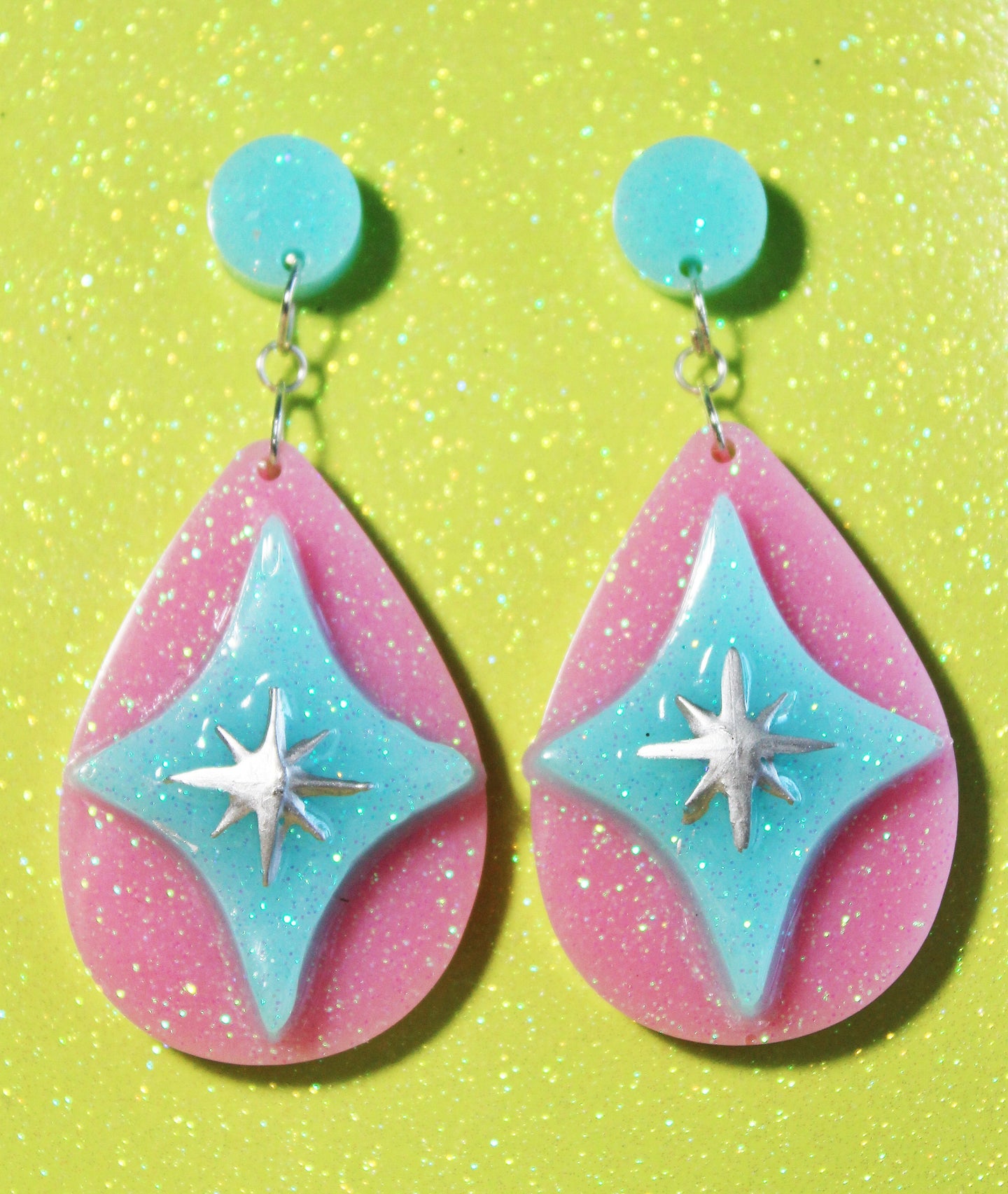 Vagabond Retro Earrings in turquoise & pink